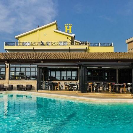 Hotel Villa Tirreno Tarquinia Exterior foto