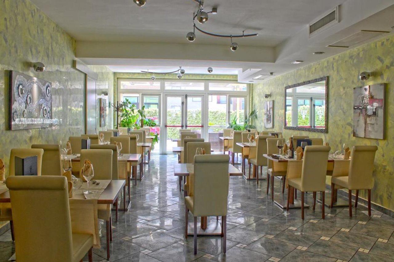 Hotel Villa Tirreno Tarquinia Exterior foto