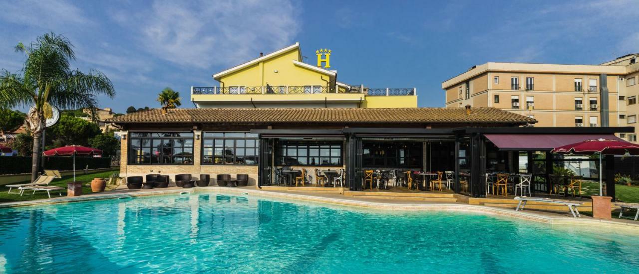 Hotel Villa Tirreno Tarquinia Exterior foto